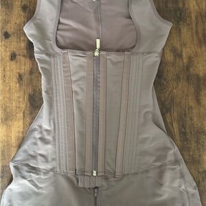 Seamless Shapewear Bodysuit in Taupe